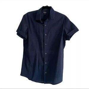 DKNY seersucker short sleeve shirt never worn